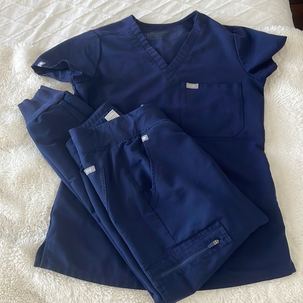 Figs jogger and top